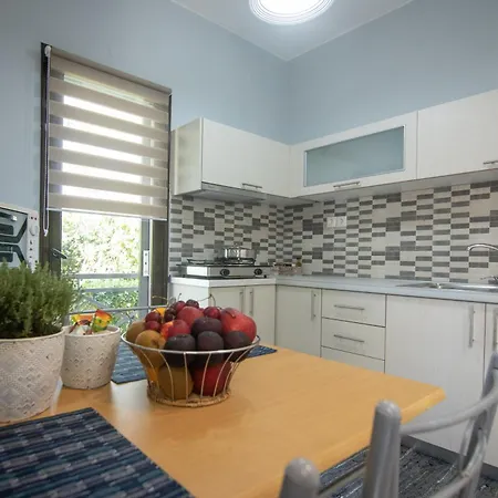 Zervos Apartments Bouka Lefkímmi Zimmer foto