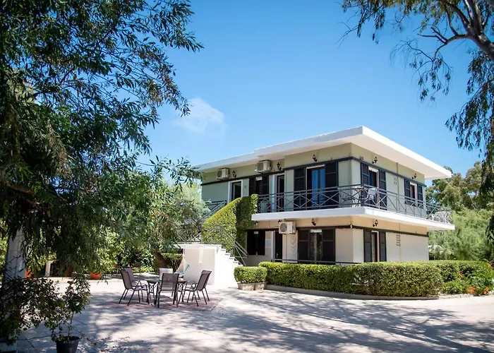Zervos Apartments Bouka